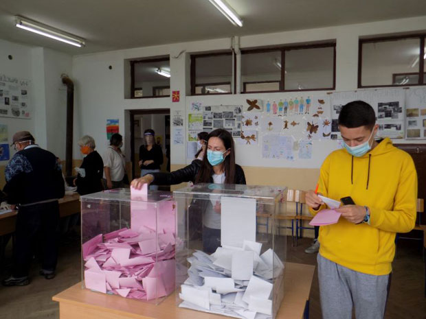 У свим општинама Јабланичког округа убедљива победа напредњака:У Лесковцу добили 45 од 75 мандата